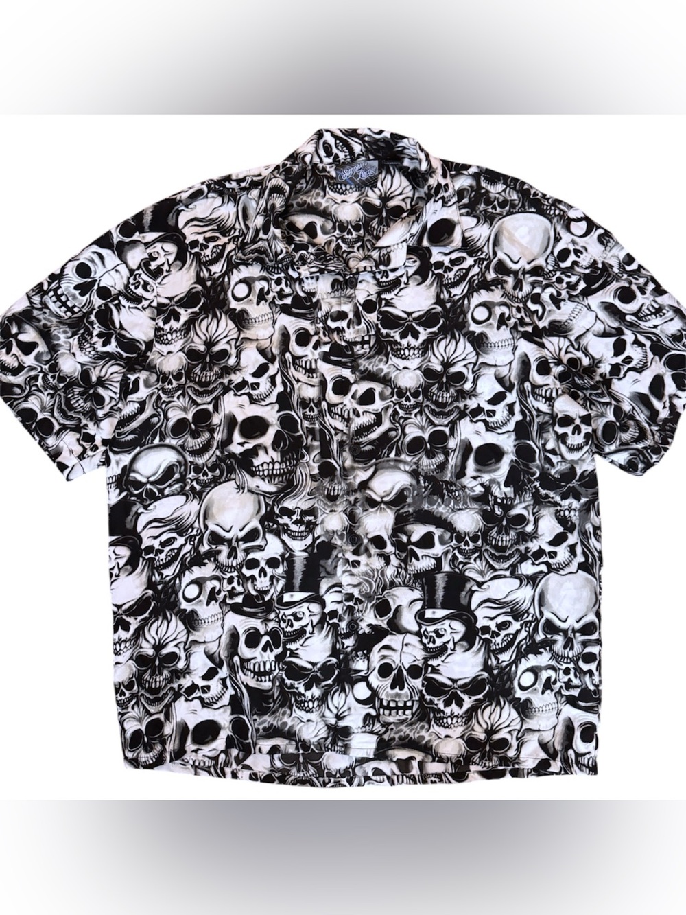 SAPPHIRE LOUNGE SKULL PRINT BUTTON UP TOP Y2K ⛓️💀☠️